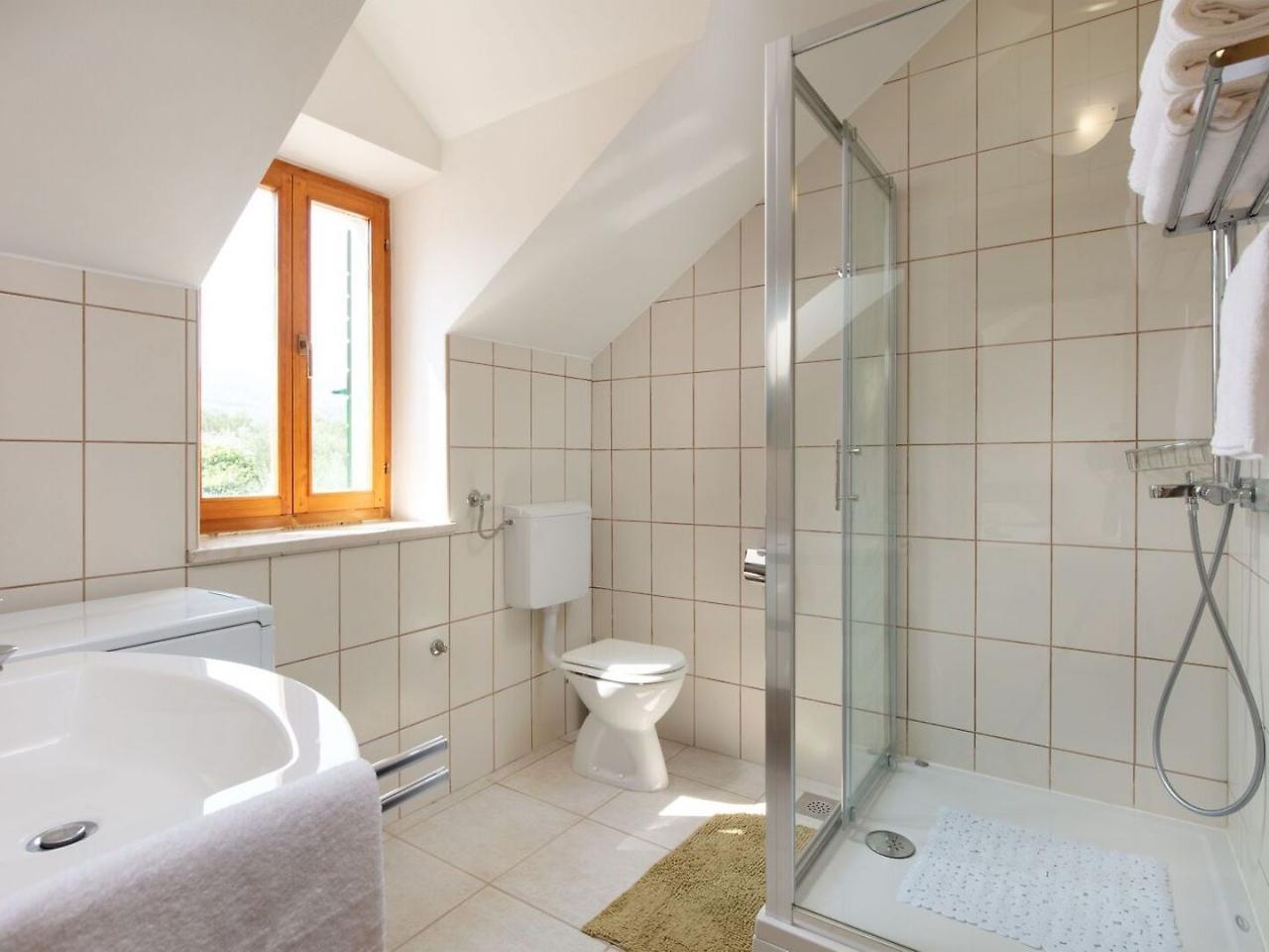 Villa Dubrava Tranquil Retreat Nestled In An Olive Grove For Serene Escapes Pucisca Eksteriør billede