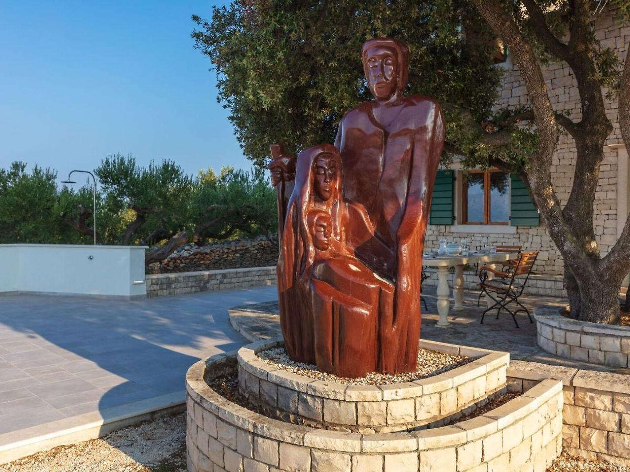 Villa Dubrava Tranquil Retreat Nestled In An Olive Grove For Serene Escapes Pucisca Eksteriør billede